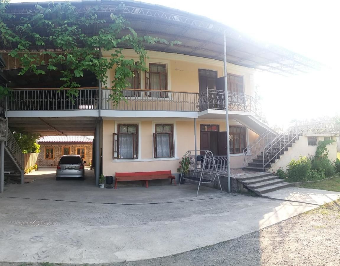 Проживание в семье Гостевой дом, пригород Сухума Сухум-4